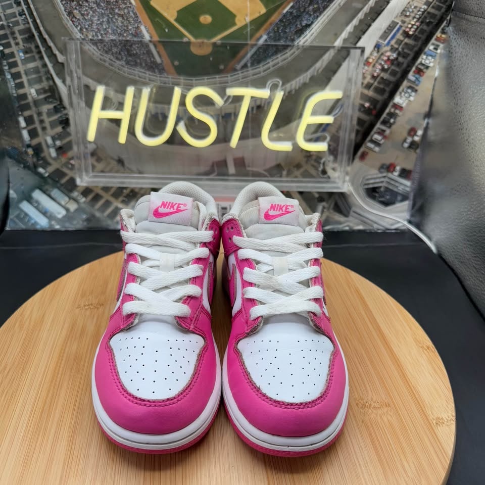 Nike Dunk Low (PS) Laser Fuchsia/White Size 2Y - photo 4