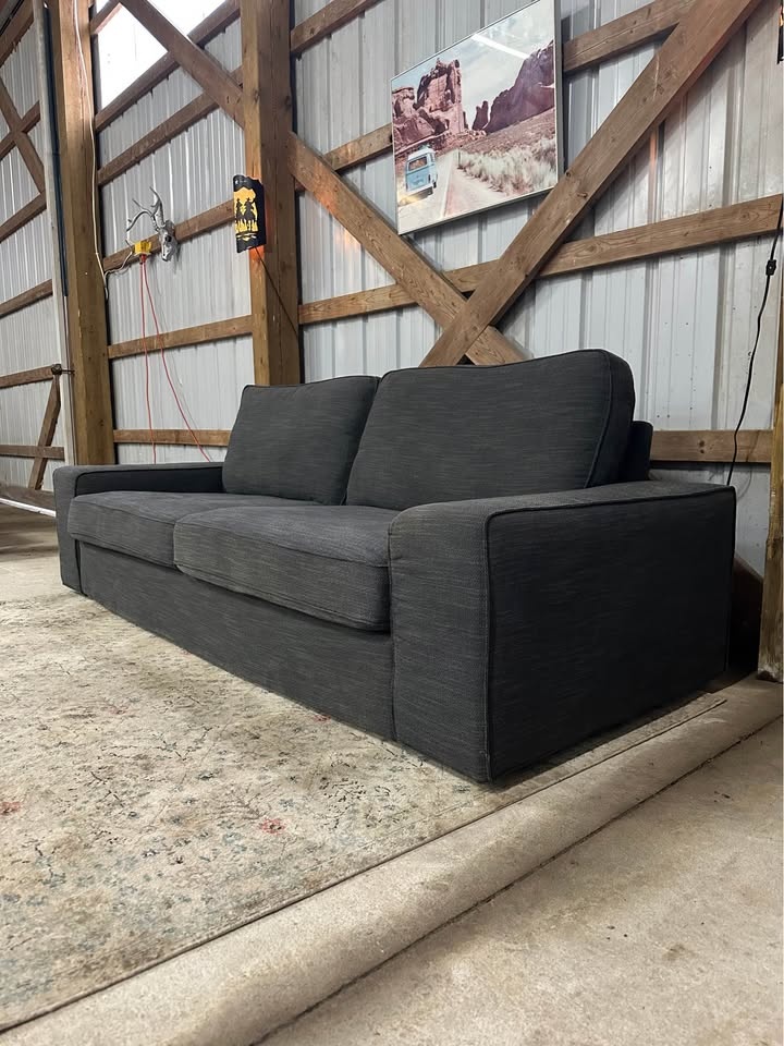 IKEA Kivik Sofa in Grey 🛋️ - photo 4