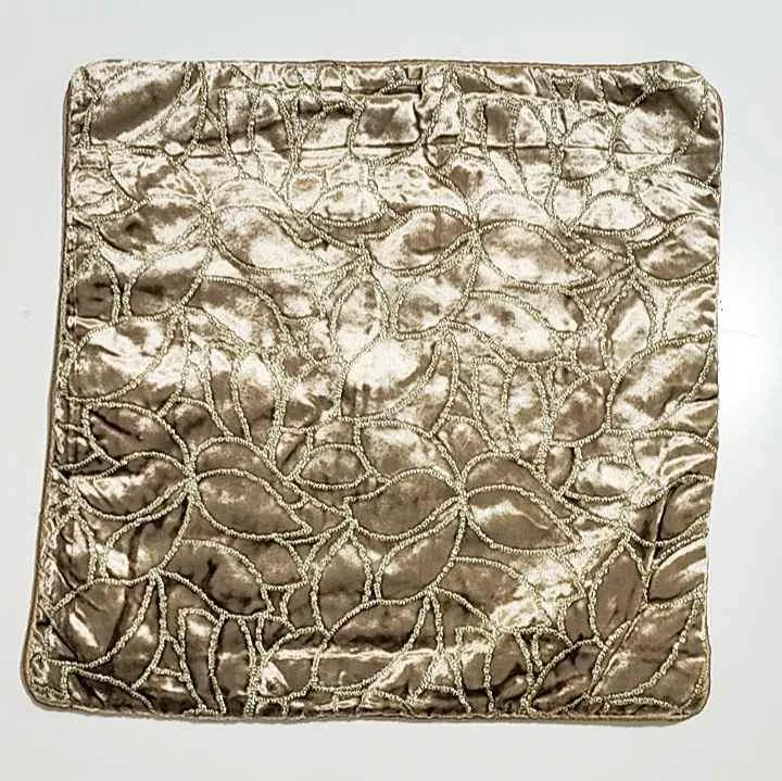 😱Brand🥕 new fancy Beaded Cushion cover image indicator(9)