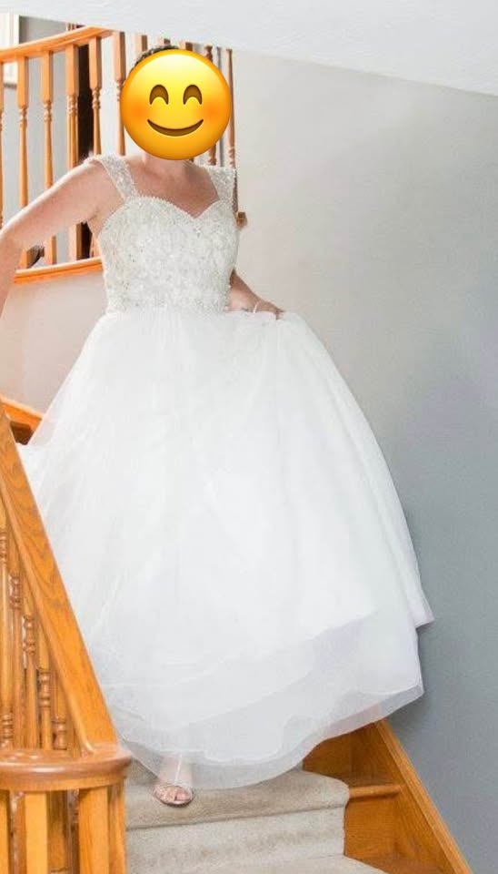 Beautiful Wedding dress - photo 3
