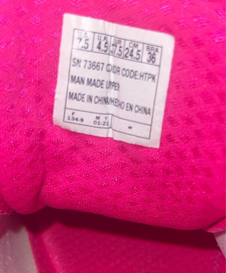 Sketchers - hot pink - size 7.5 - photo 2