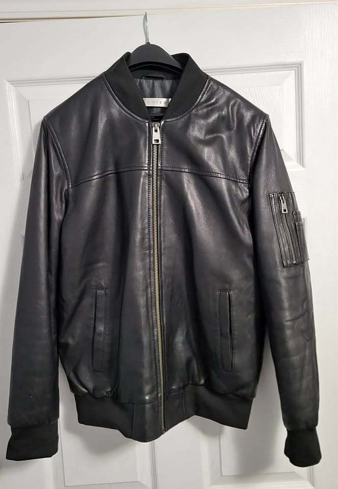 Danier Leather Bomber Jacket – Size M