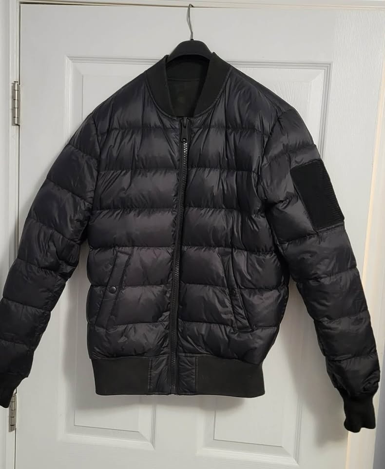 Alpha Industries MA-1 Down Reversible Bomber Jacket – Size M - photo 2