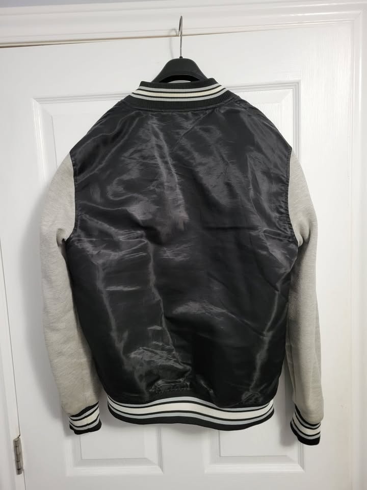 Raiders Warcity Jacket – Size L - photo 2