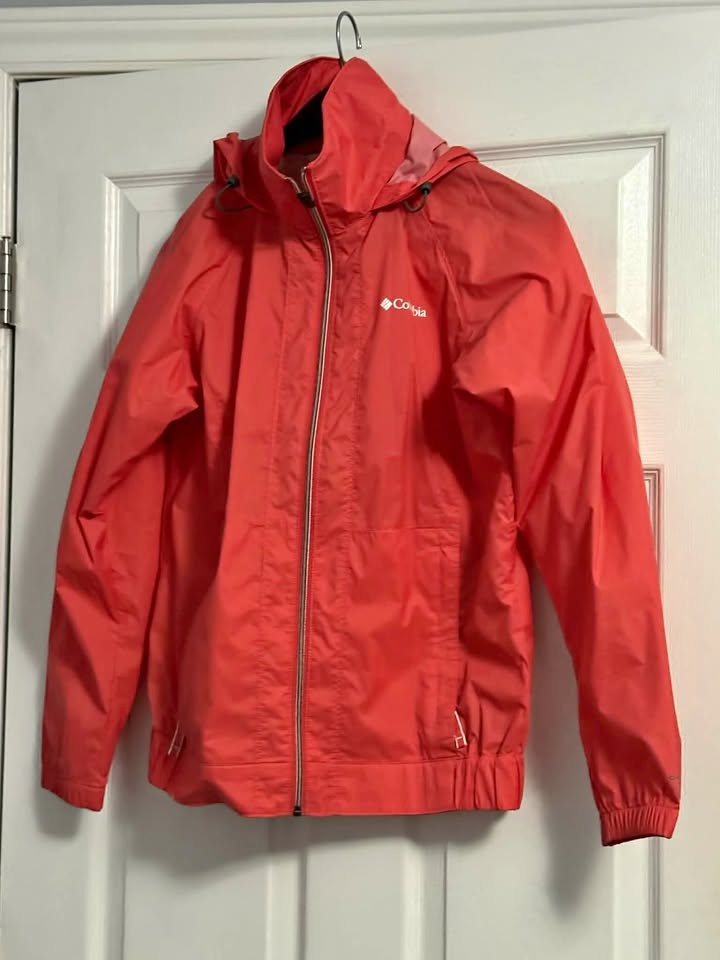 Columbia Pink Women’s Windbreaker – Size S