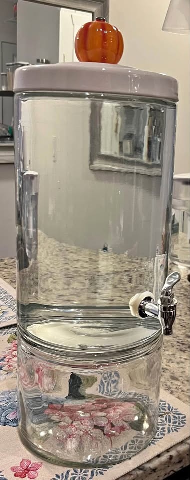 Glass Drink Dispenser for cold water, juice, beer