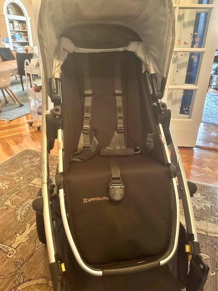 Uppababy Vista 2022 v 2