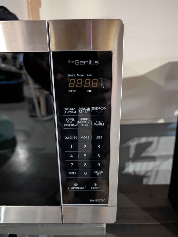 Panasonic Genius Microwave - Silver - photo 2