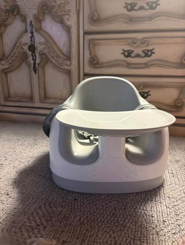 Bumbo high chair booster seat - photo 3