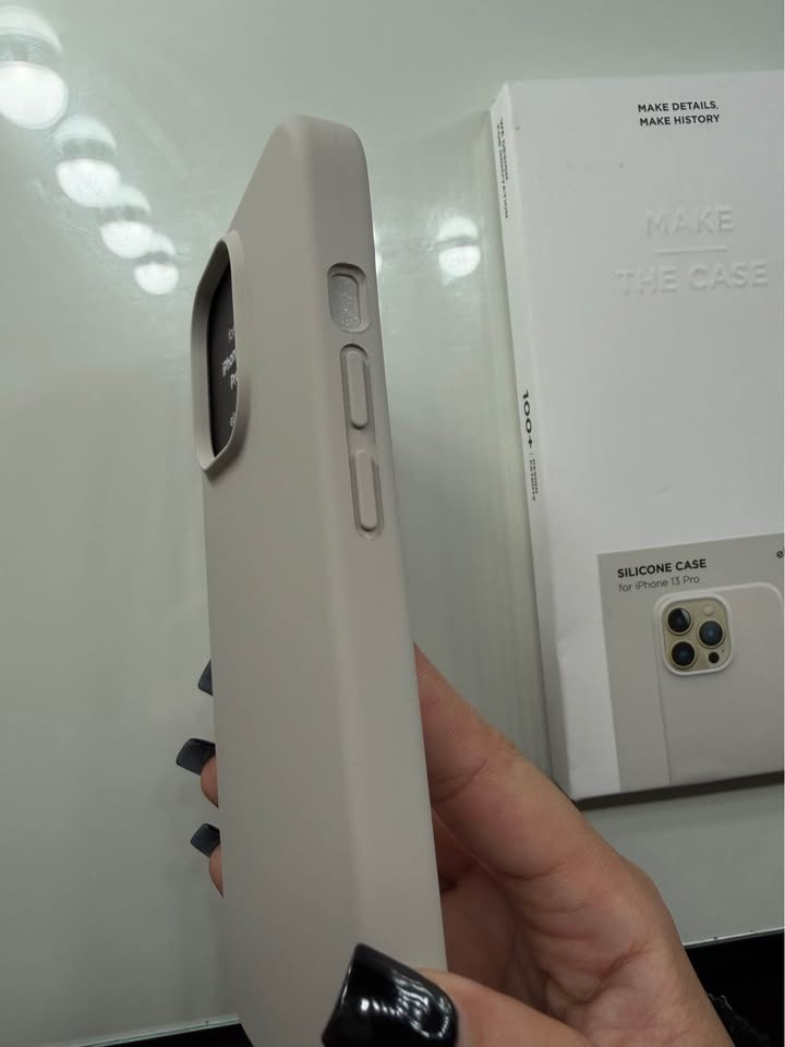 Elago iPhone 13 Pro Silicone Phone Case - Brand New - photo 4