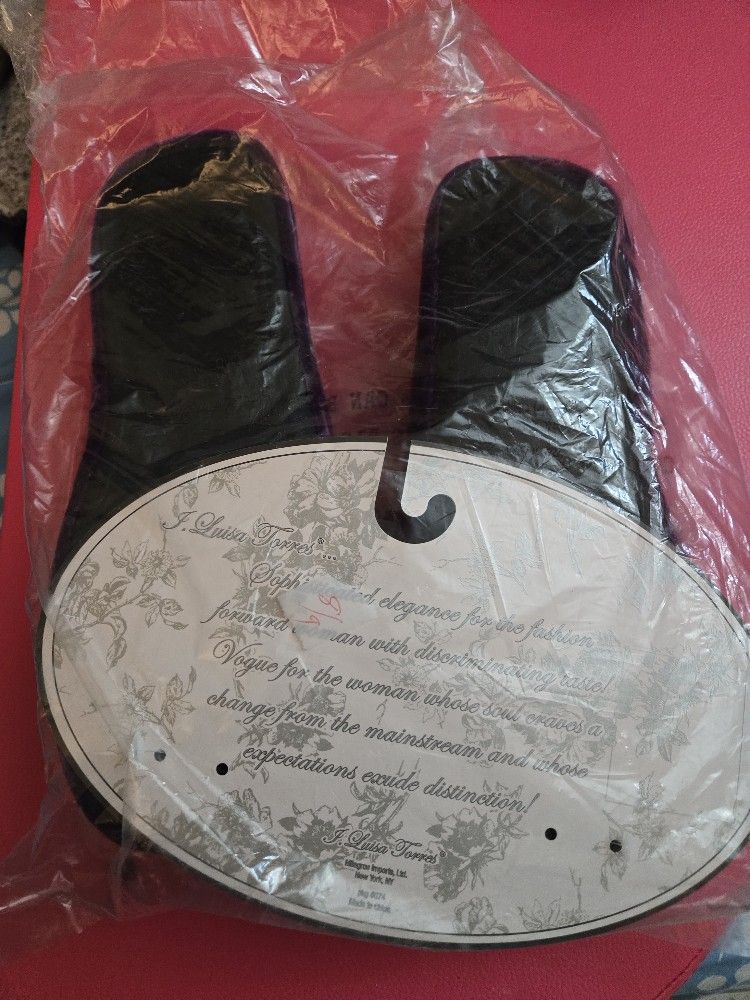 Sleeping Shoes - photo 3