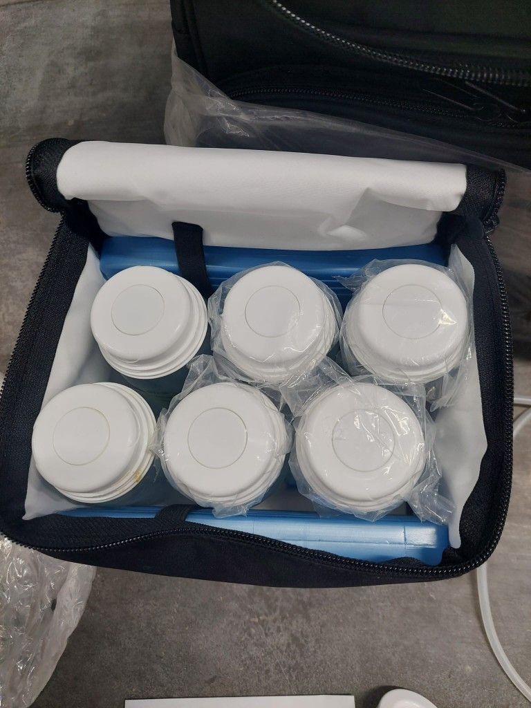 Breast Pump New - photo 5