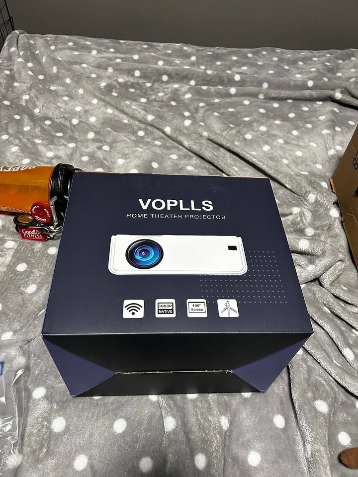 MOVING SALE - Big Screen Projector, WiFi & Bluetooth, 50% OFF - photo 2