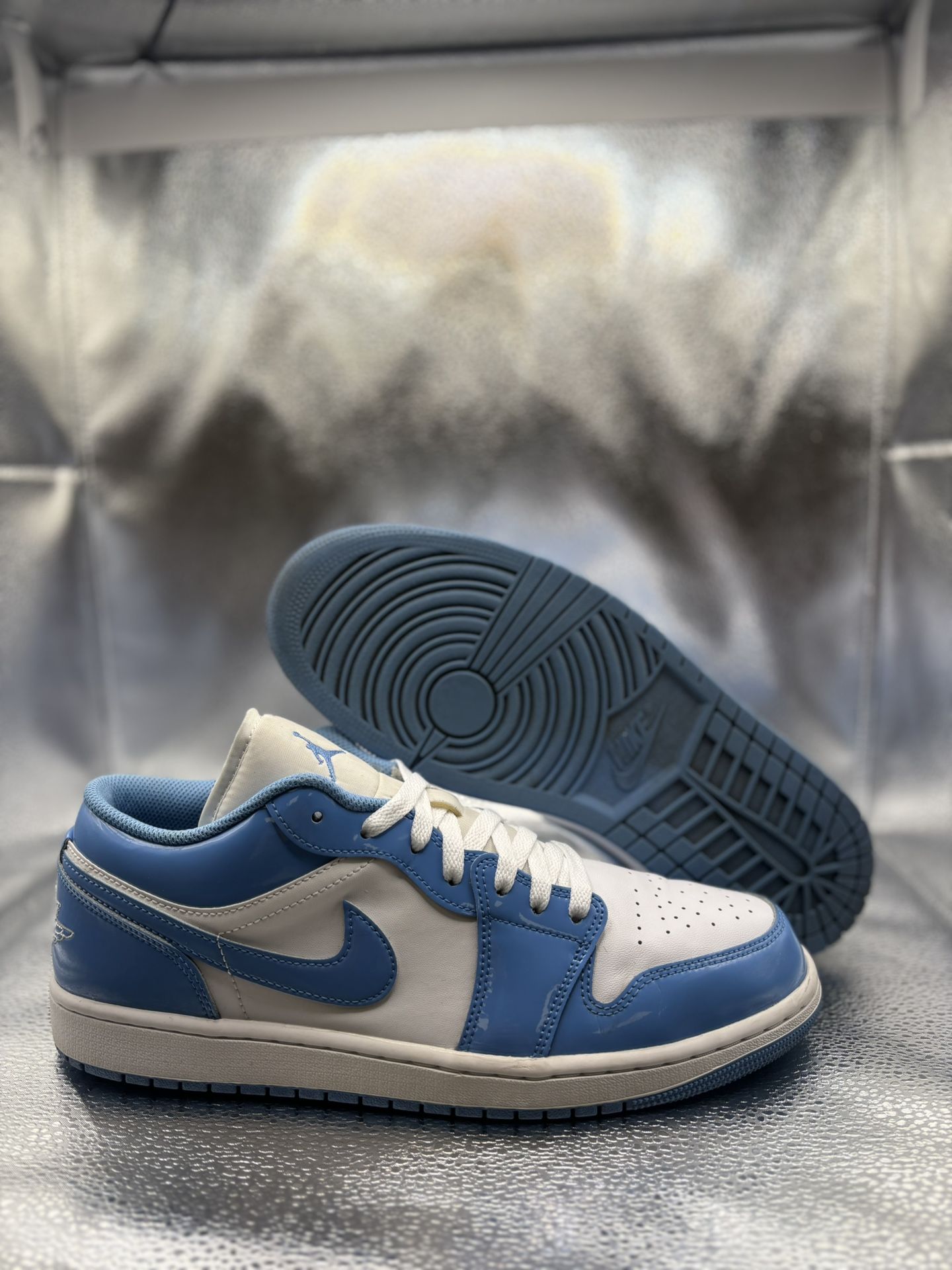 Air Jordan 1 Low White Legend Blue