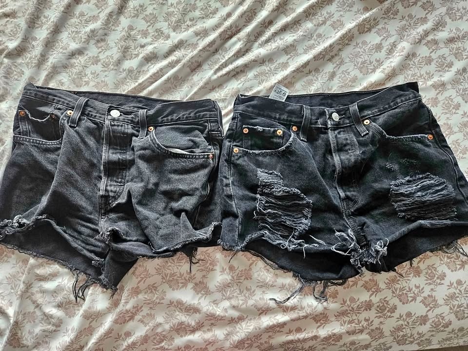 Excellent condition black Levi's shorts