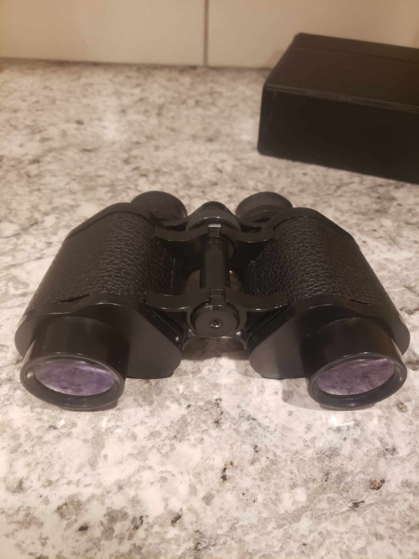 Sakar binoculars 8 X 3 Field 7.5” 394 Ft. 1000 Yds. - photo 2