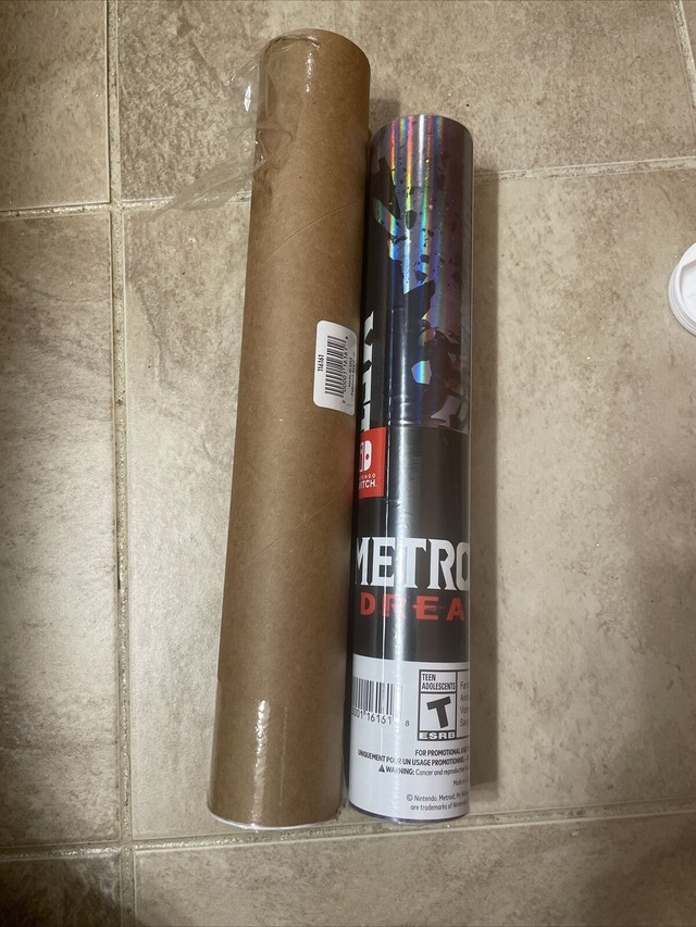 Metroid Dread Set of 2 Holographic Posters 11.75" x 18" - photo 3