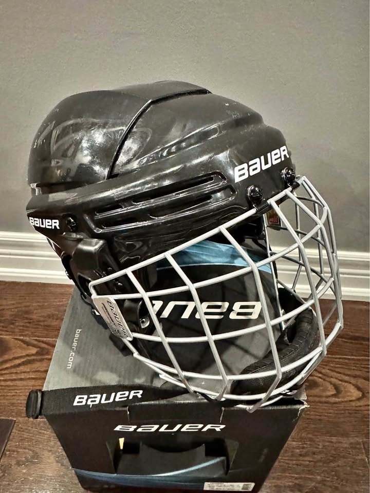 Hockey/Skating Helmet -Junior size