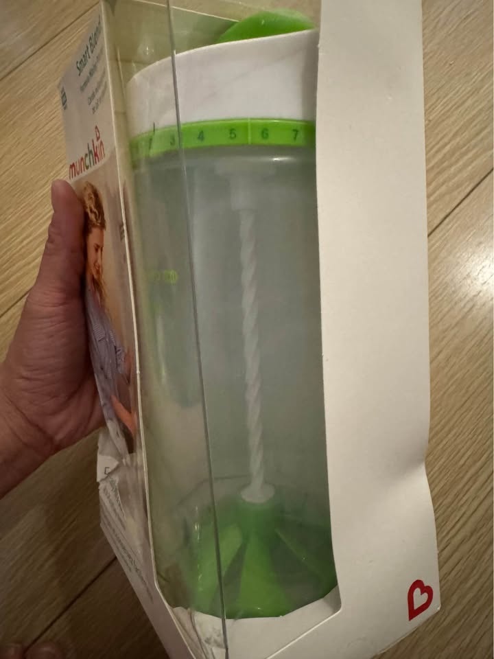 Munchkin Smart Blend Formula Mixing Pitcher - photo 2