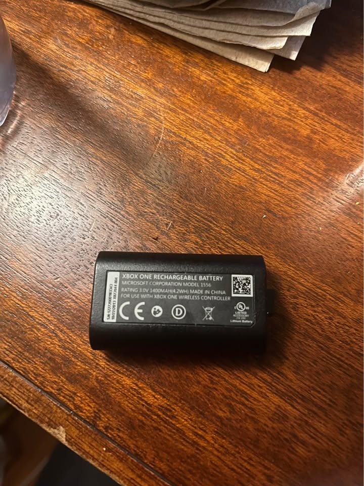 Xbox One controller rechargeable battery - photo 2