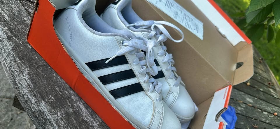 Adidas Cloudfoam Sneaker - size 9 - photo 3