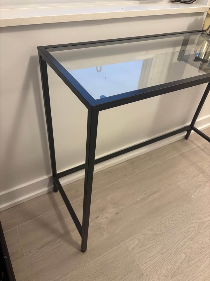 IKEA VITTSJÖ Desk - Black Metal/Glass - photo 2