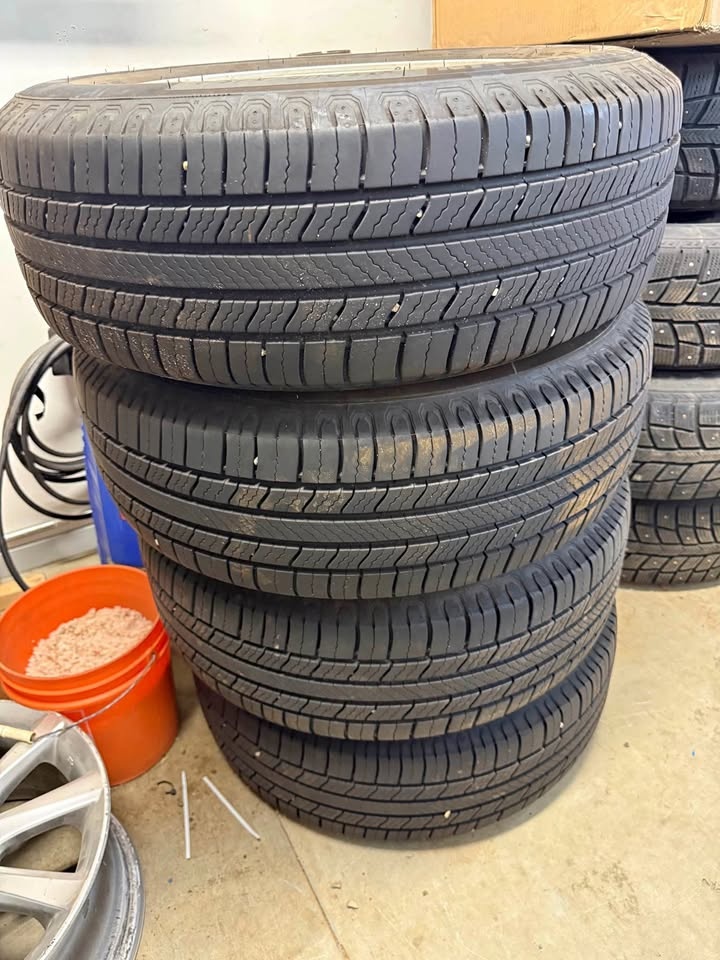 Alloy Wheels w/ Michelin Tires – Set of 4 (5x114.3)