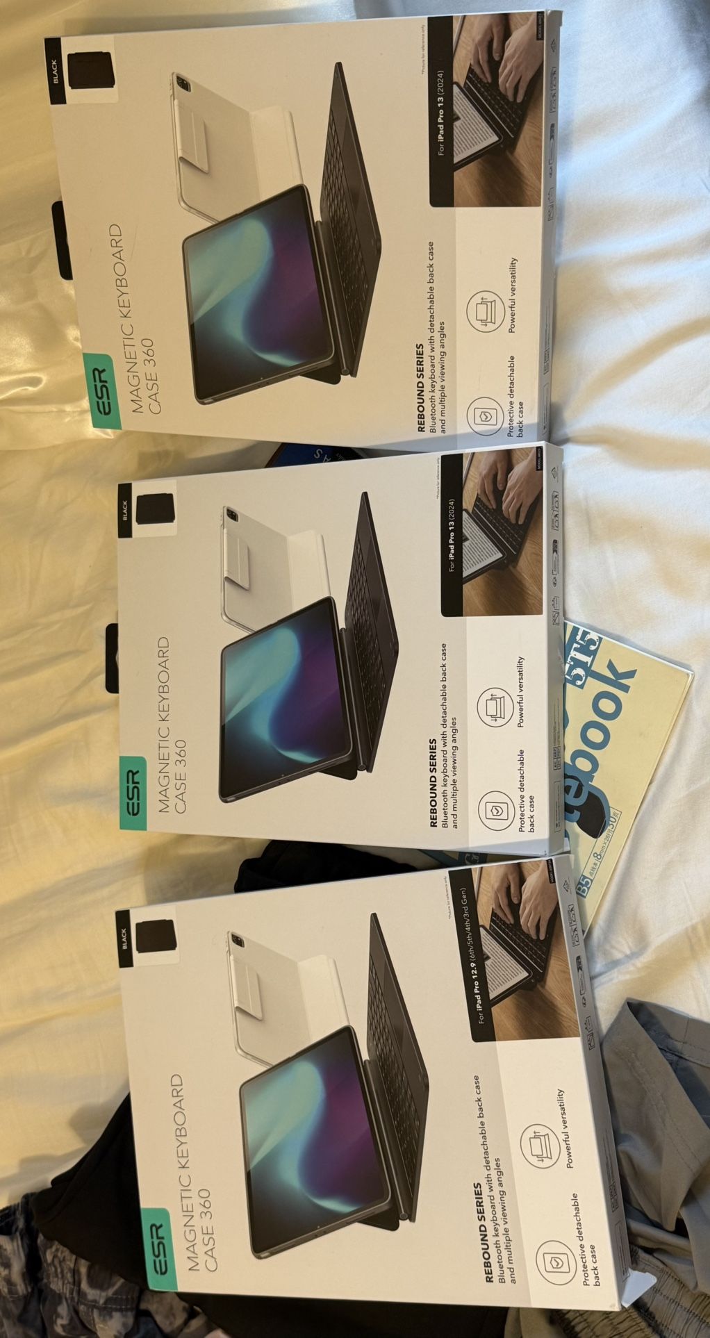 ESR KEYBOARD CASE IPAD PRO 12.9 And 13 Inch