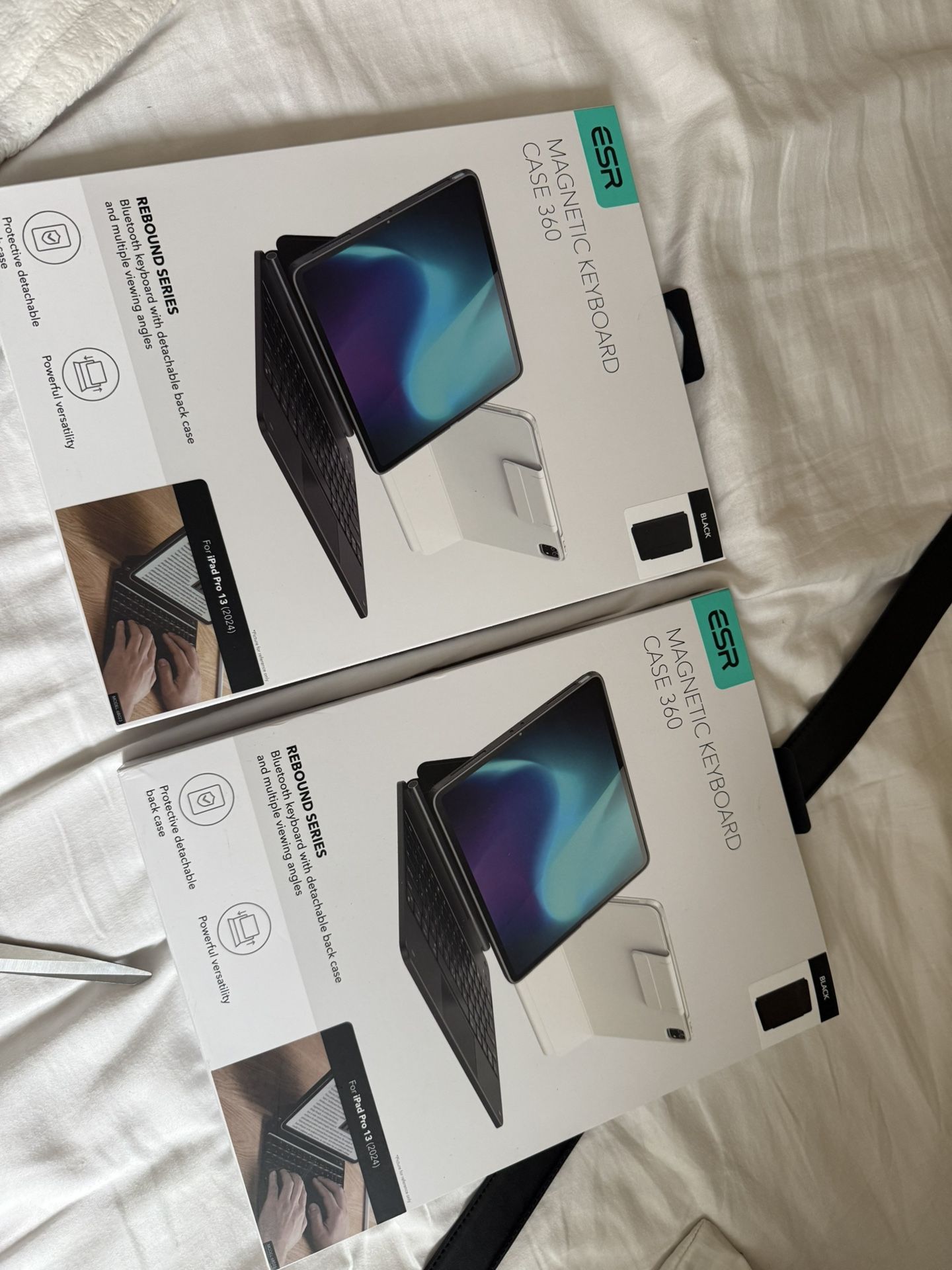 ESR KEYBOARD CASE IPAD PRO