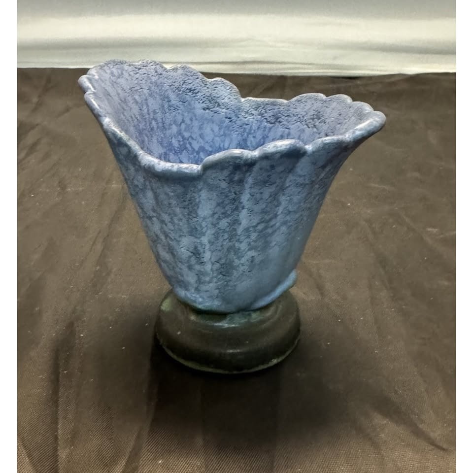 Weller Fan Vase Blue Speckled Top Green Base Signed - photo 3