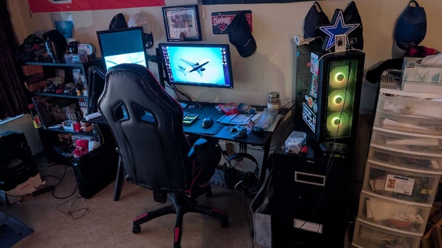 HLDIRECT Gaming Desk 55 Inch Gamer Desk Carbon Fiber Surface