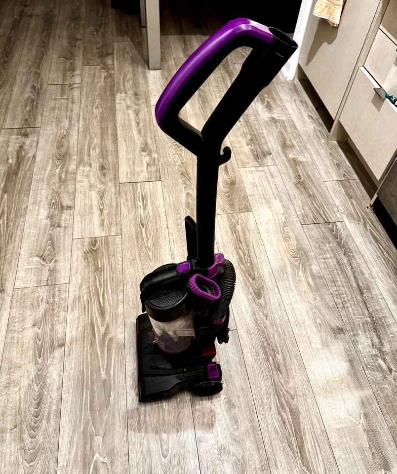 Bissell powerforce Vacuum Cleaner compact - photo 3