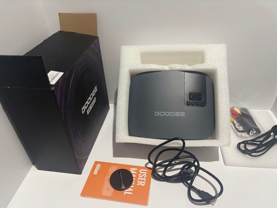 GooDee Projector 4K With WiFi And Bluetooth Supported - photo 4