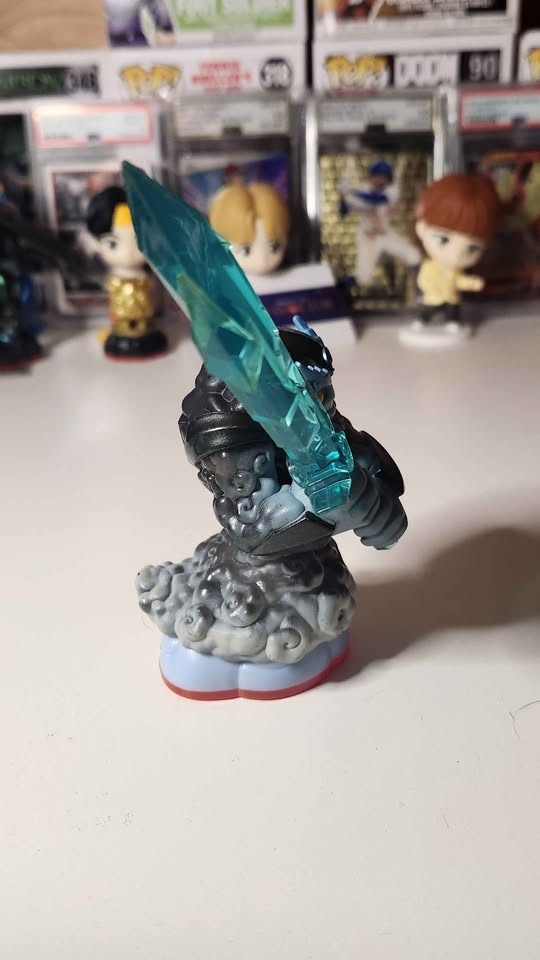 Skylanders Trap Team Thunderbolt (Air Element) Tested - photo 2