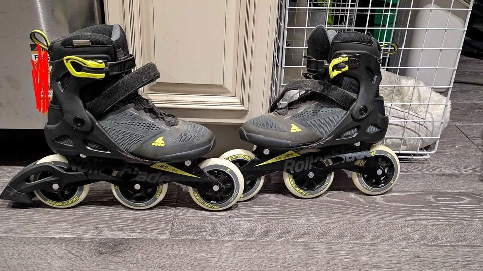 Rollerblade Macroblade 100 3DW Inline skates. men's size 8