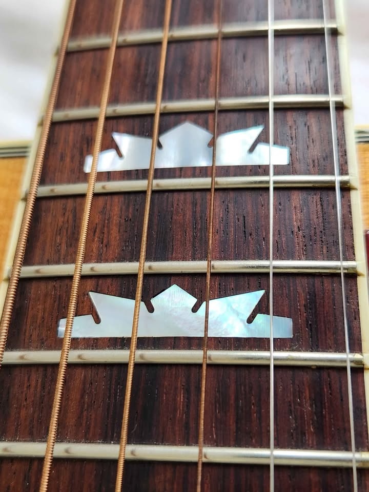 Gibson L-200 Emmylou Harris acoustic guitar ‐ case queen - photo 5