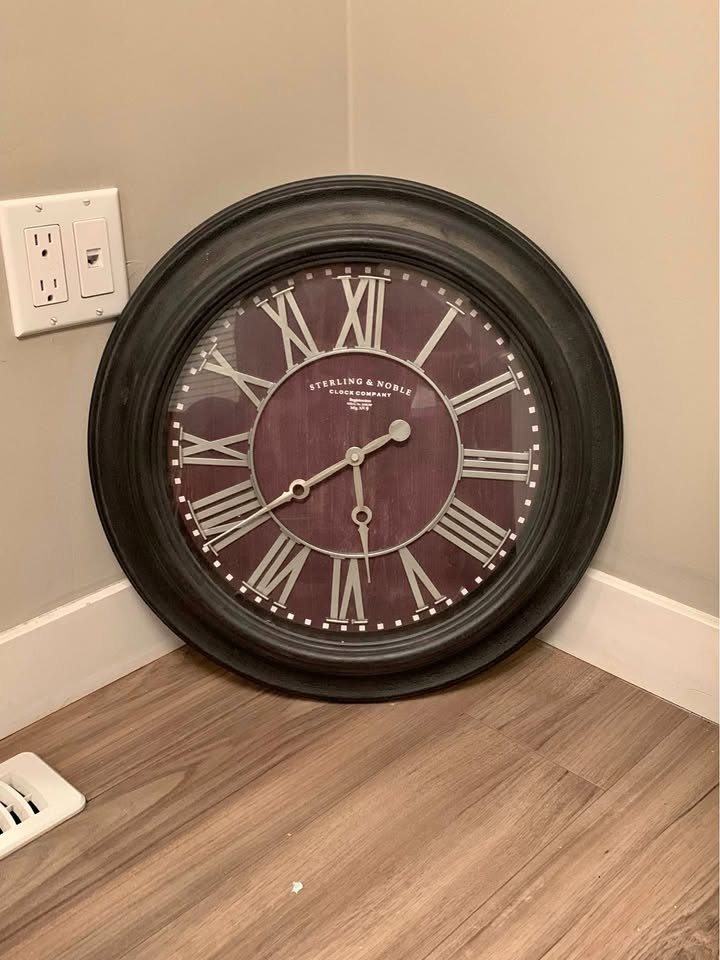Large Wall Clock 20” Inches in Perfect Condition!