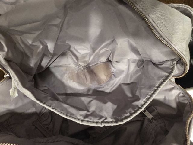 Lululemon Violet Nylon Duffle Bag - Gym/Travel - Good Condition! - photo 5