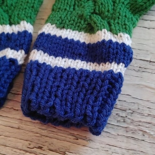 Hand-Knit Blue and Green Fingerless Mittens - photo 3