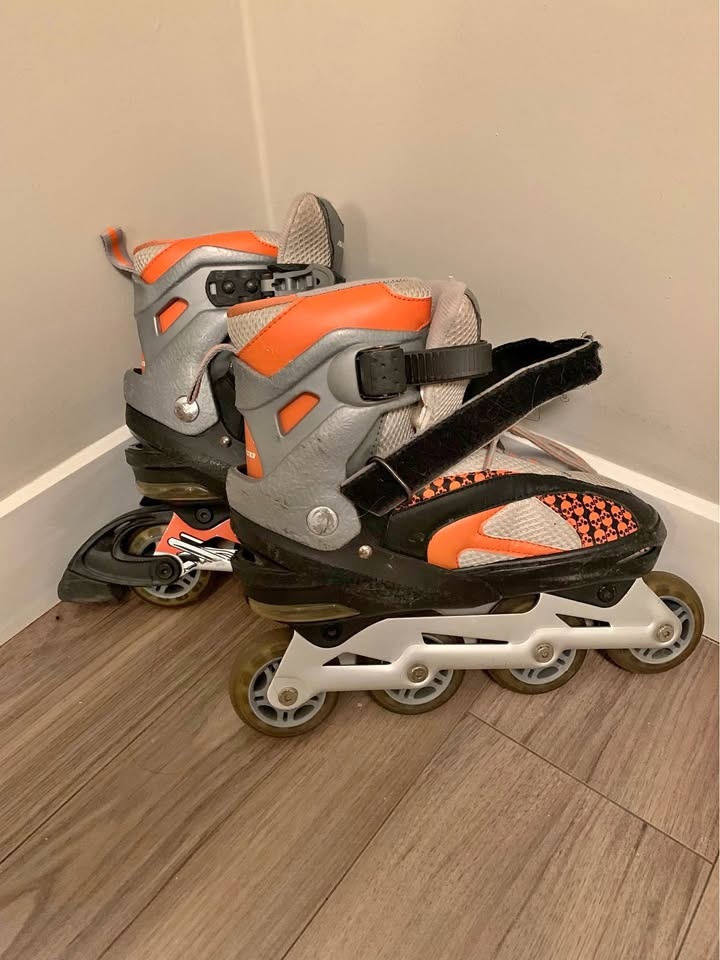 Free Kids Inline Roller Blades Size 5-8 in Perfect Condition!