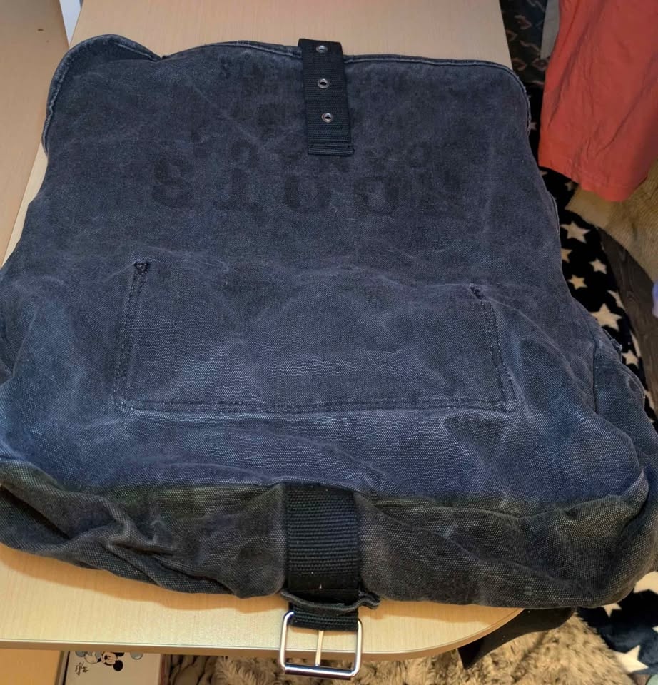 Black canvas Roots bag - photo 2