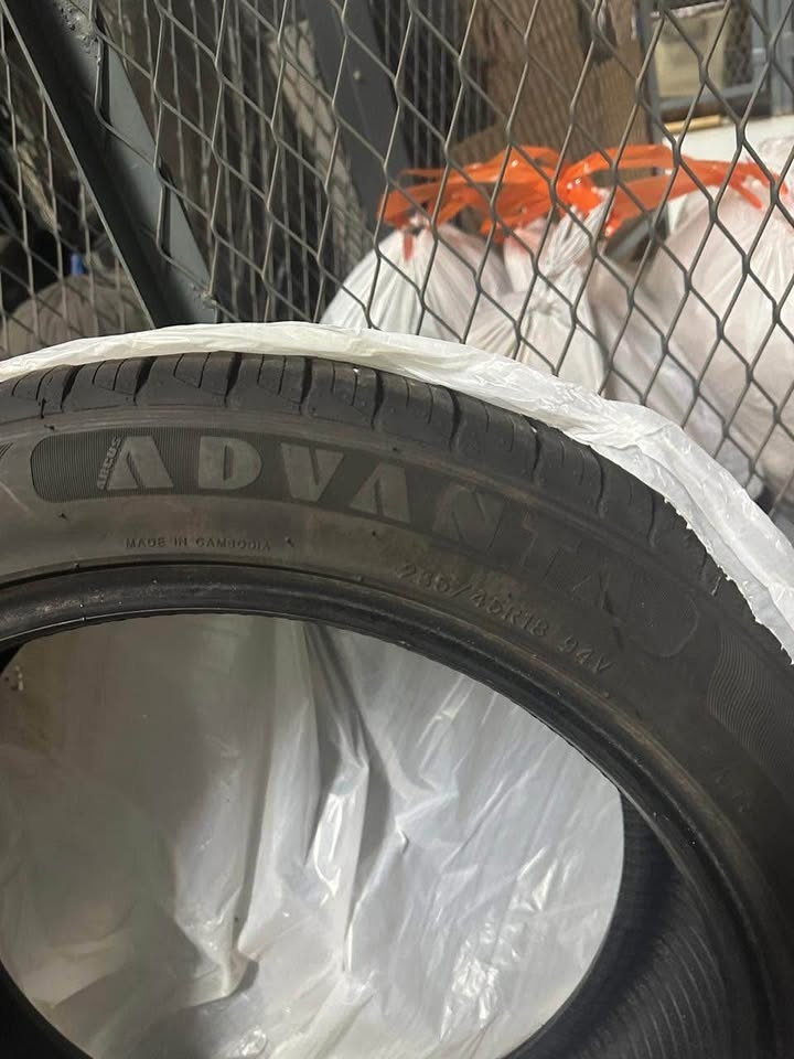 Tire Advanta ER‑800 235/45R18 just tire - photo 2