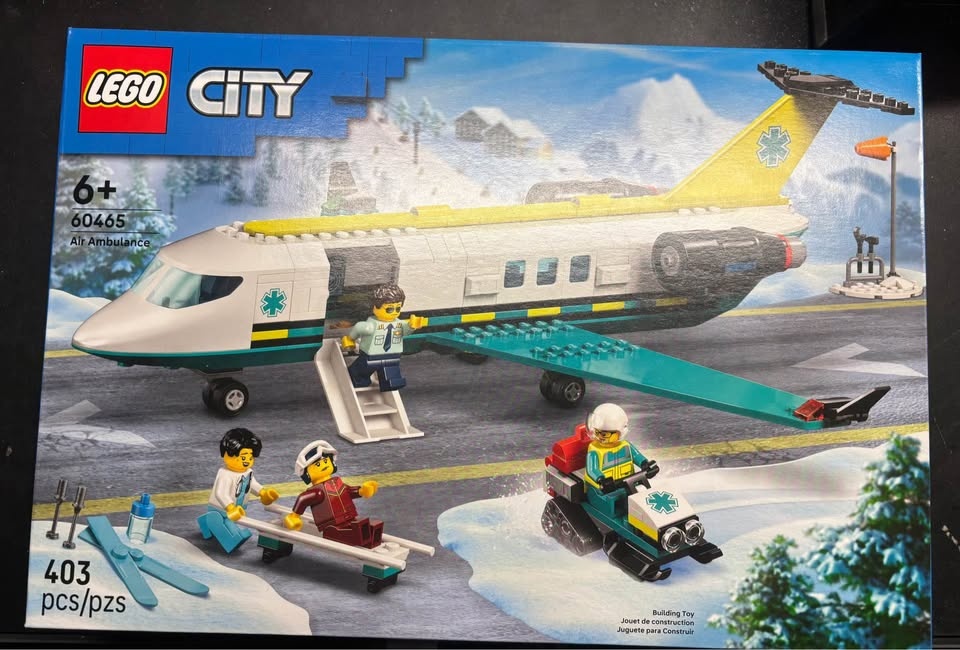 LEGO Emergency Air Ambulance - photo 3