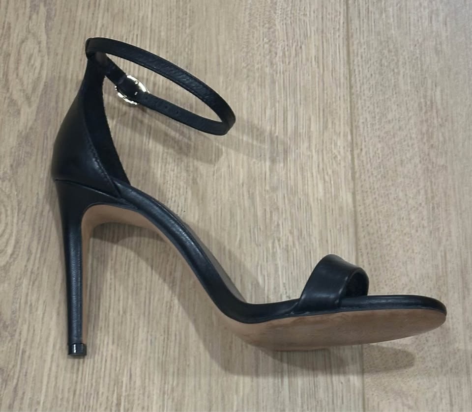 Zara black leather high-heeled sandals with an ankle strap - photo 3