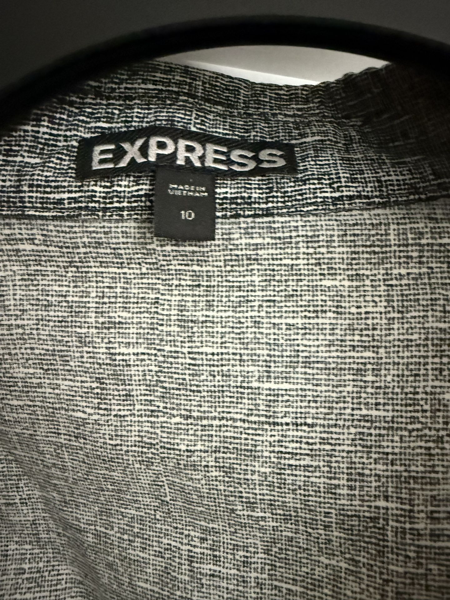 Express black/white blazer/suit jacket, size 10 - photo 4