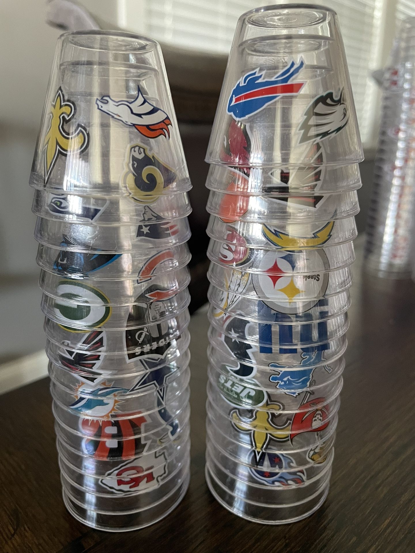 Full set of 32 NFL teams plastic shot glasses - photo 2