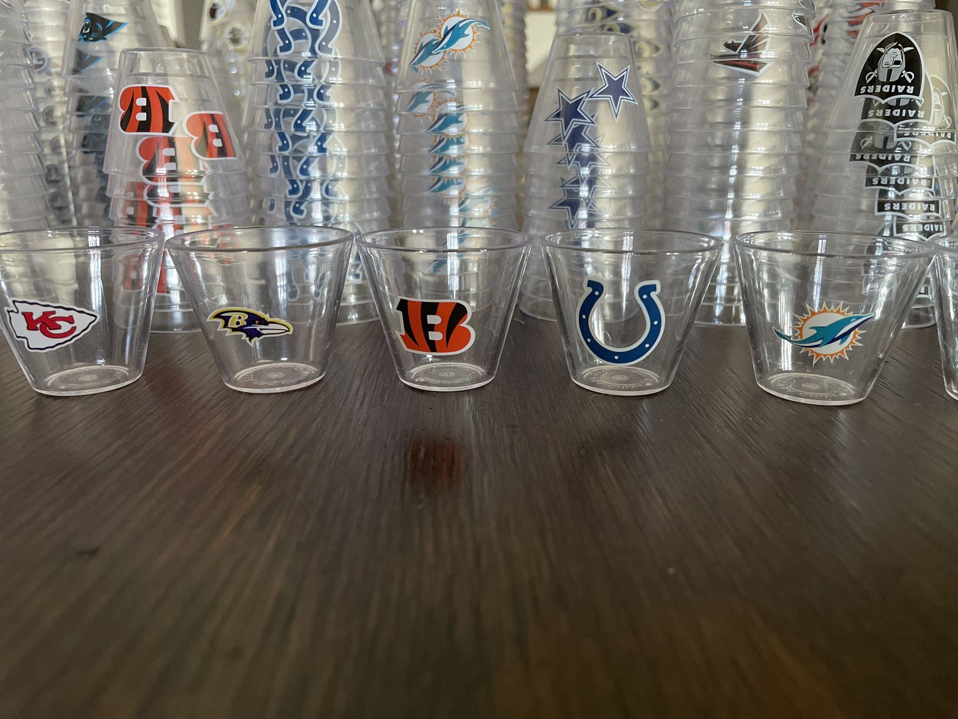 Full set of 32 NFL teams plastic shot glasses - photo 3