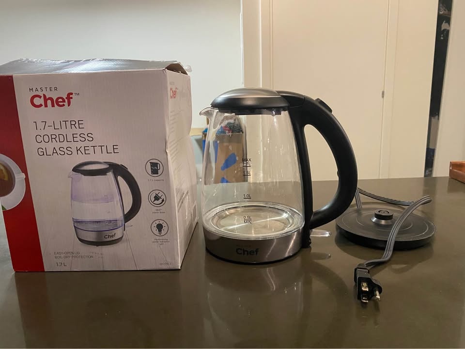 Master Chef 1.7L Cordless Glass Kettle - photo 2