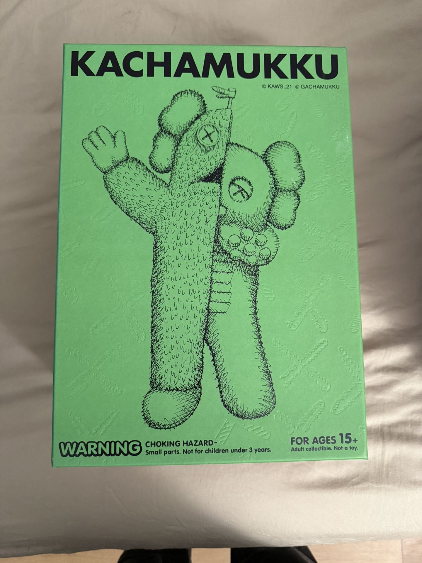 KAWS KACHAMUKKU Vinyl Figure Red/Green (2021)