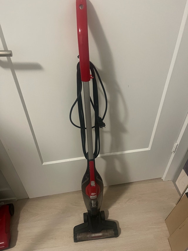 Dirt Devil Vacuum